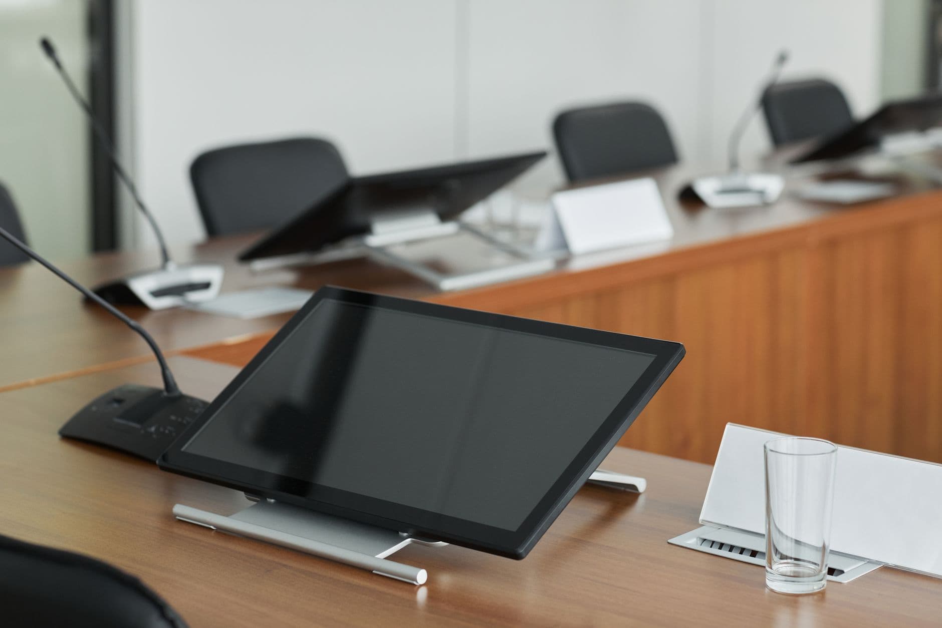 Conference Rooms That Fix Their Own Audio Defaults